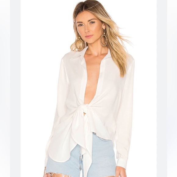 NWT SUPERDOWN JORDYN FRONT TIE TOP. Size M. Smoke Free, Pet Free Home. - Picture 1 of 8